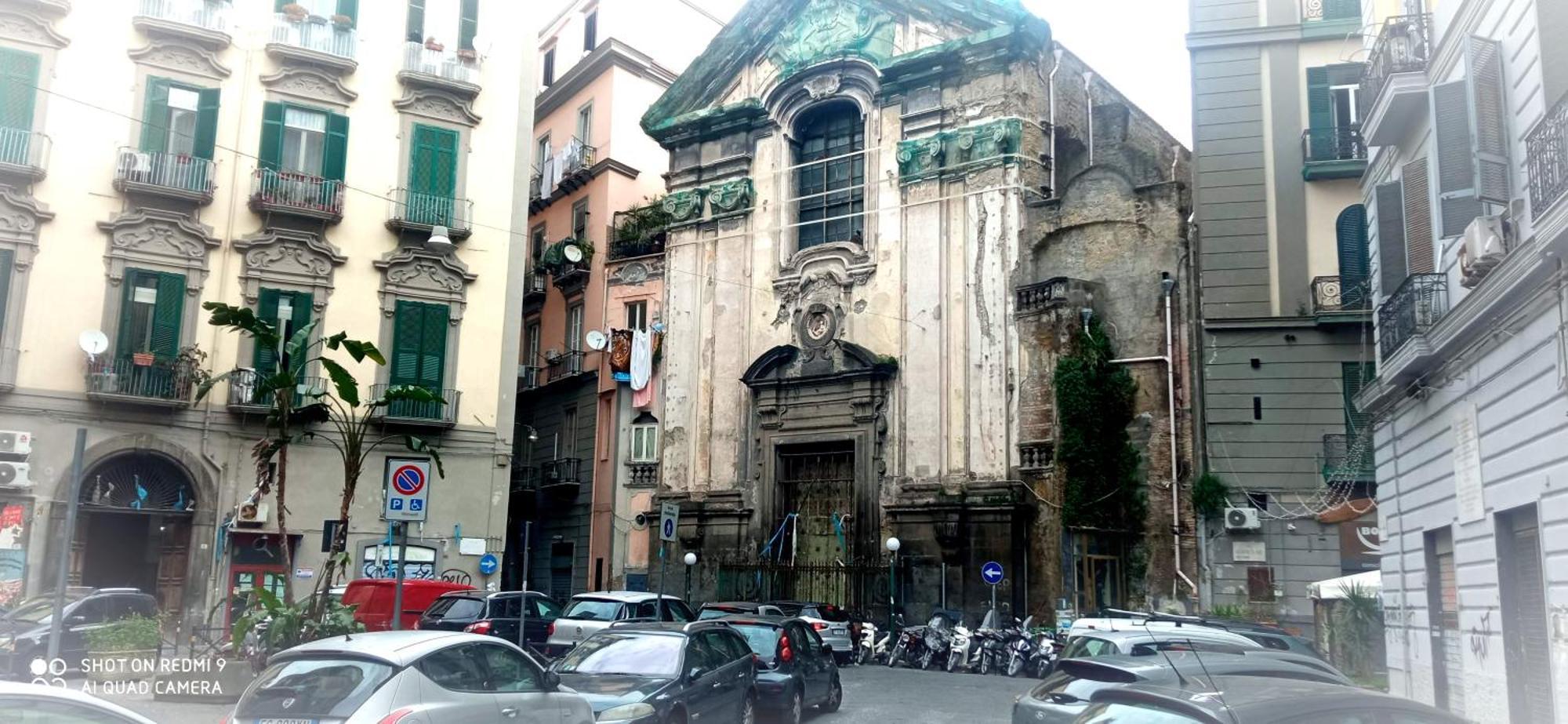 Akihome Portanova Napoli Bagian luar foto